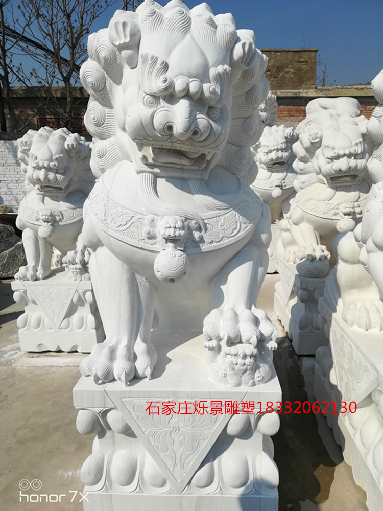 石雕石狮子