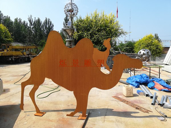 耐候钢骆驼雕塑，抽象骆驼雕塑