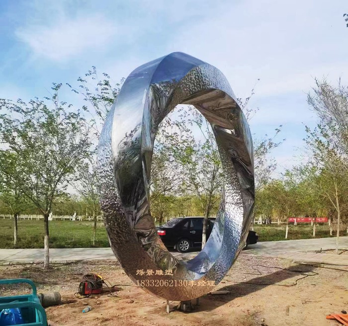 不锈钢水景圆环雕塑制作价格