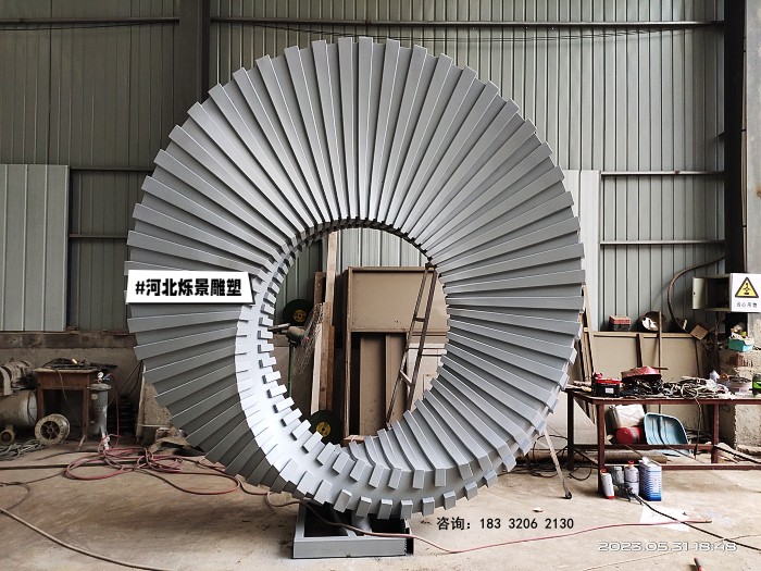圆环不锈钢雕塑（莫比乌斯环雕塑）