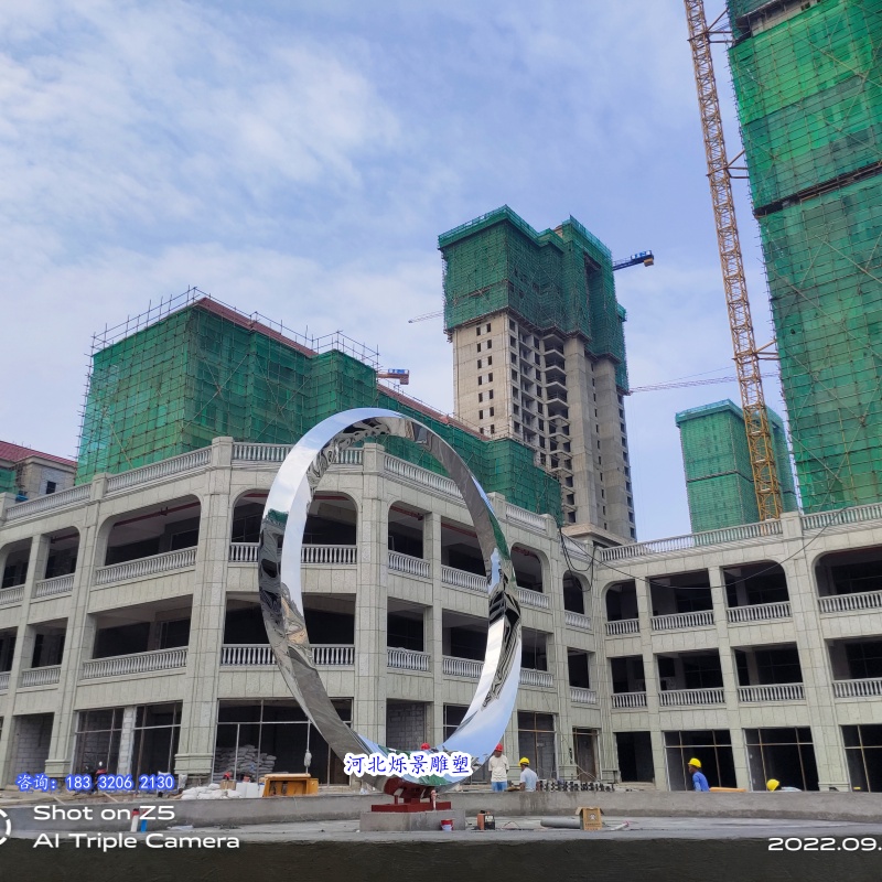 不锈钢雕塑厂家价格