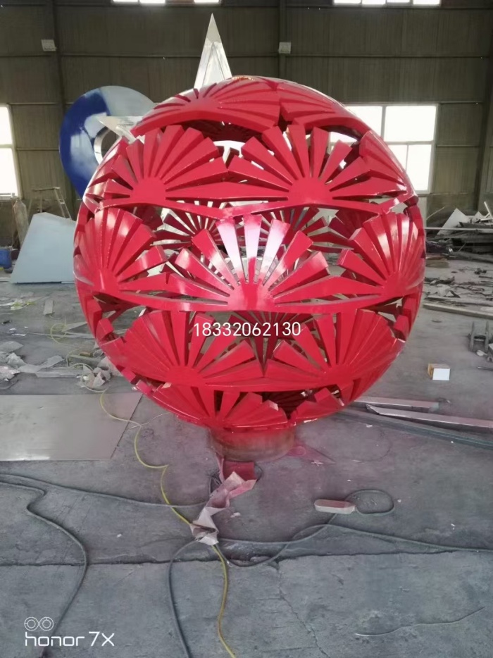 兰花雕塑，不锈钢镂空球雕塑制作图片