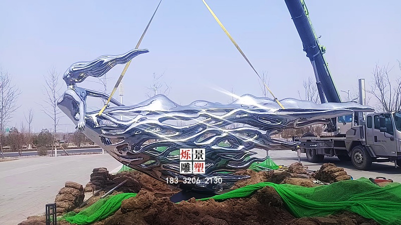 大型镜面不锈钢雕塑定制厂家