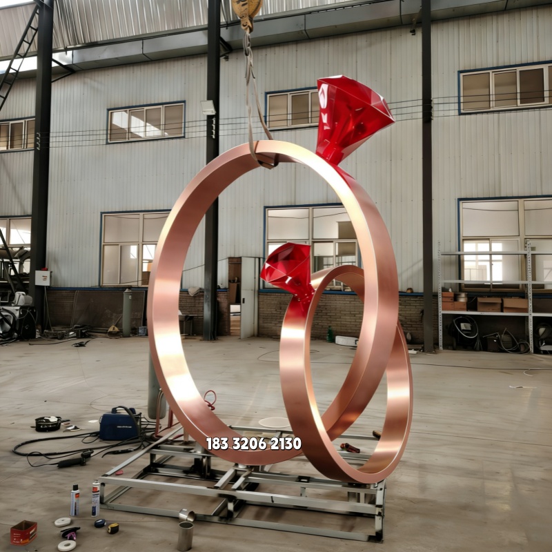 景区不锈钢戒指钻石雕塑，不锈钢雕塑加工厂